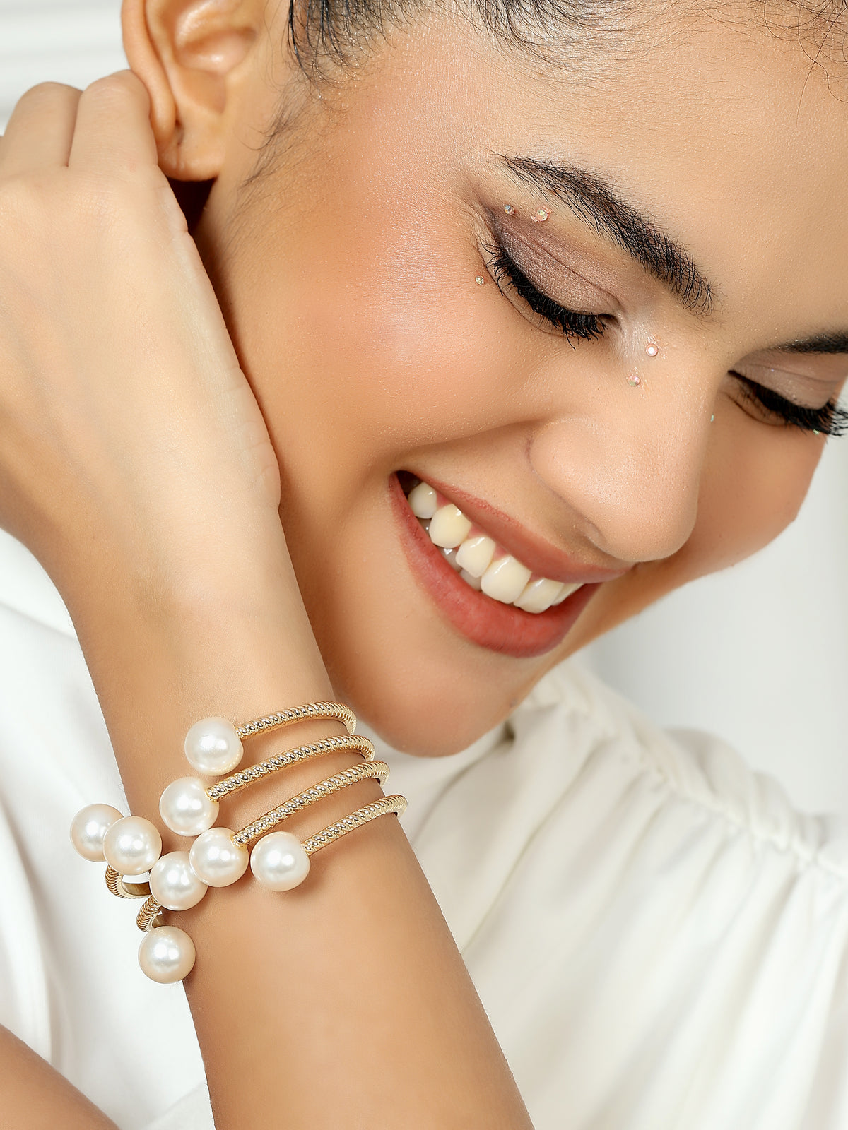 Gold Pearl Openable Bangle - Reenisaa
