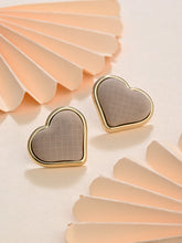 Amour Textured Heart Studs
