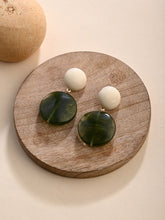 Verdant Glow Drop Earrings