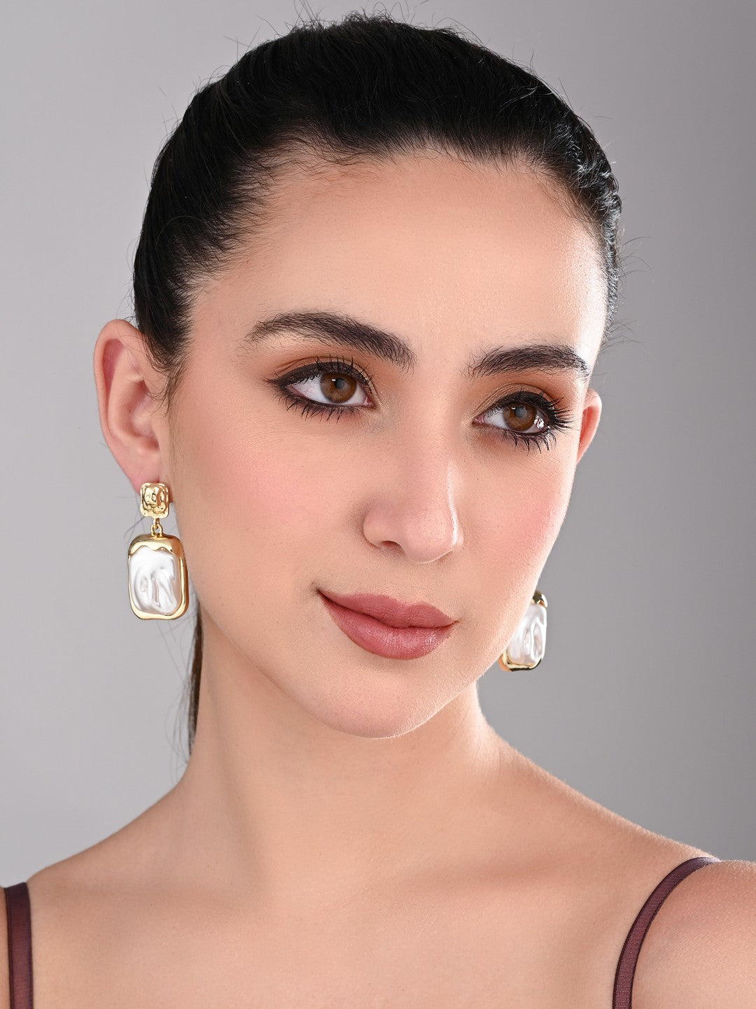 Molten Pearl Drop Earrings - Reenisaa