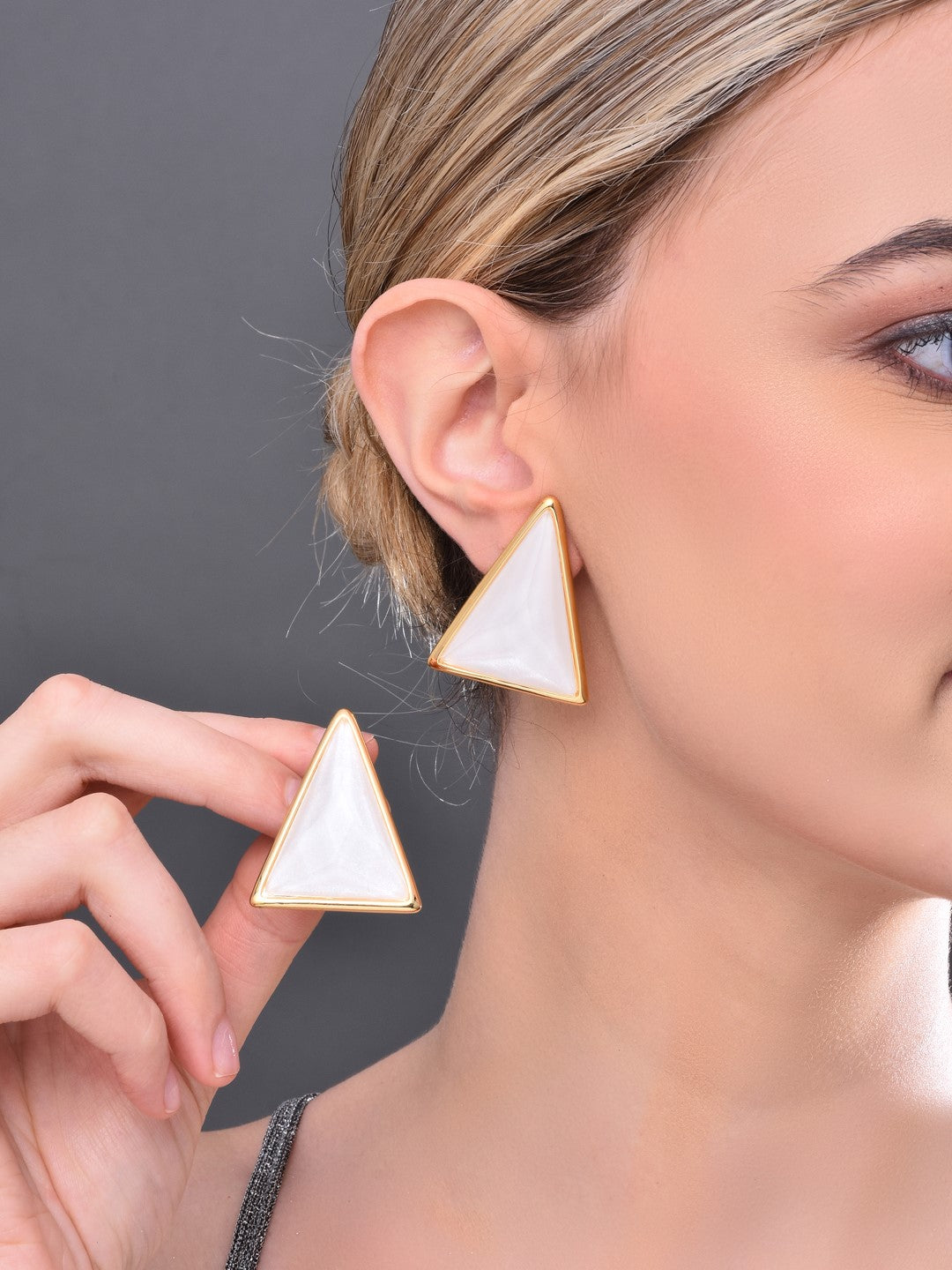 Enamel White Triangle Earring - Reenisaa