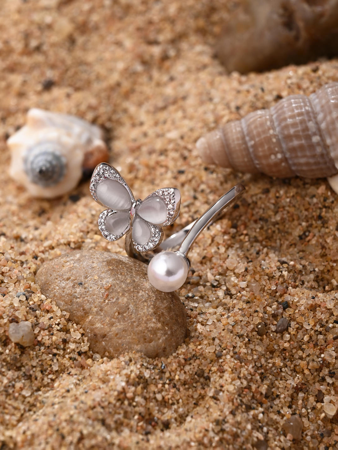 Butterfly Grace Pearl Ring in Silver - Reenisaa