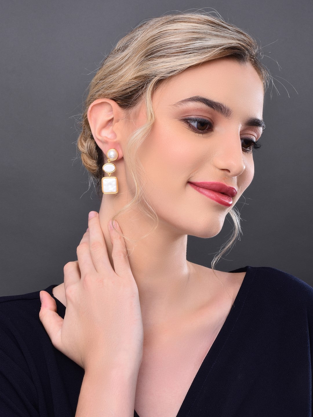 Geometric Pearl Earrings - Reenisaa