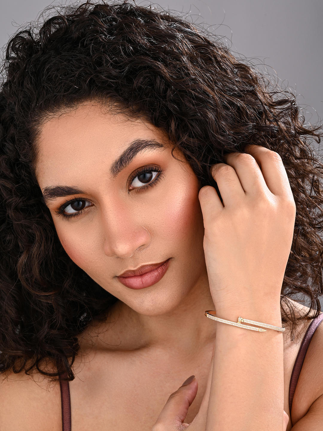 Luxe Nail-Tip Sparkle Bangle - Reenisaa