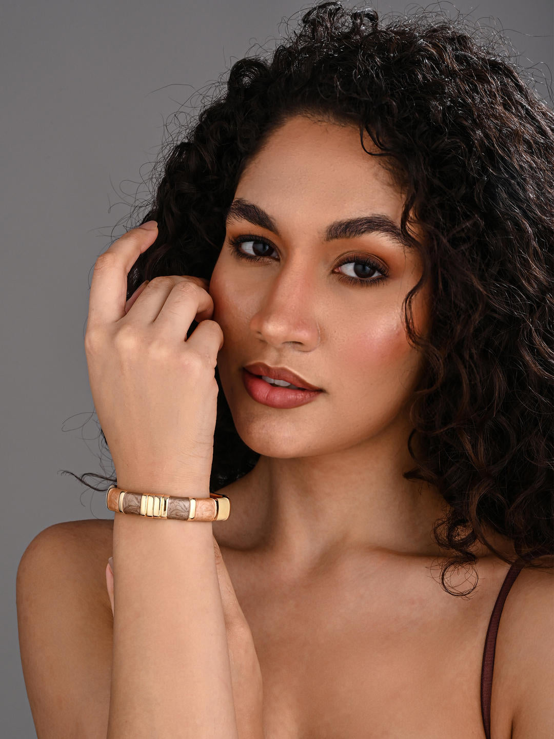 Enamel Voyage Colorblock Bangle in Coffee Brown - Reenisaa