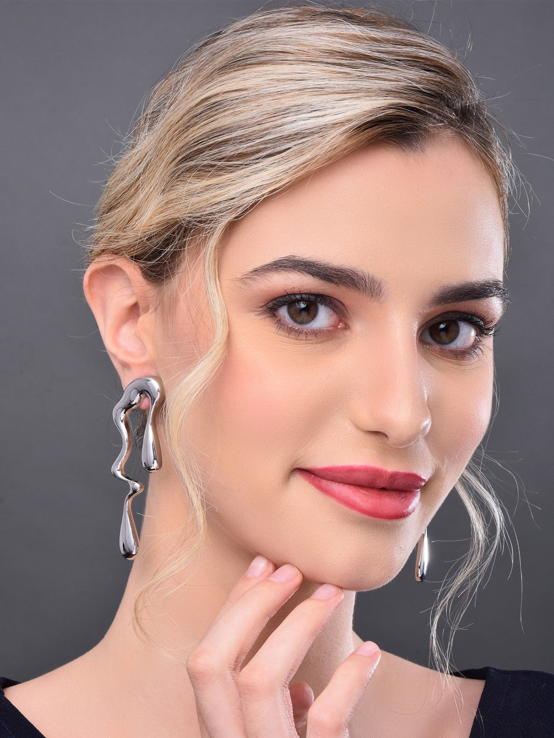 Irregular Glossy Trendy Dangle Earring in Silver - Reenisaa