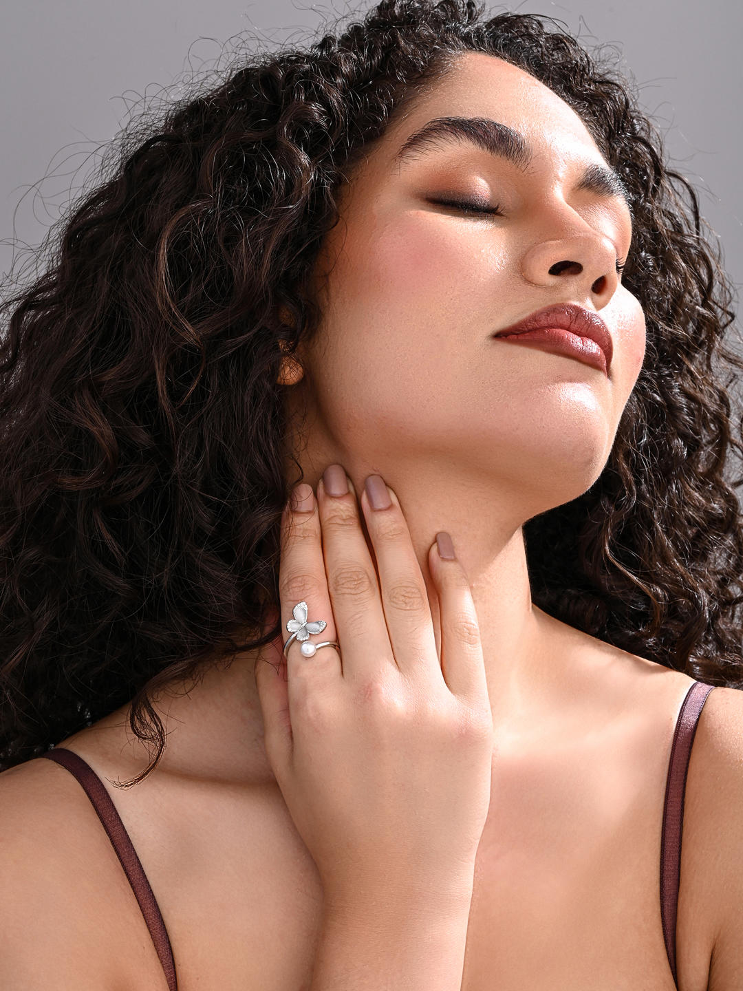 Butterfly Grace Pearl Ring in Silver - Reenisaa