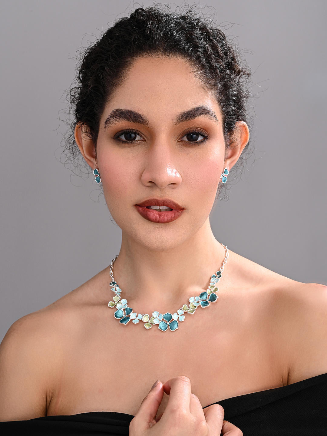 Ocean Petal Statement Necklace Set - Reenisaa