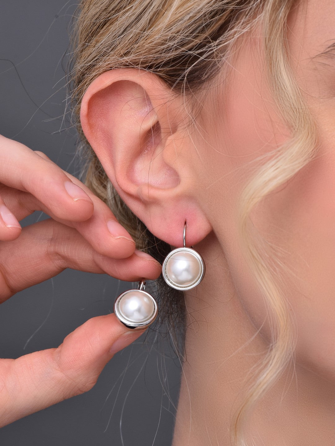 Rhodium Plated Pearl Drop Earring - Reenisaa
