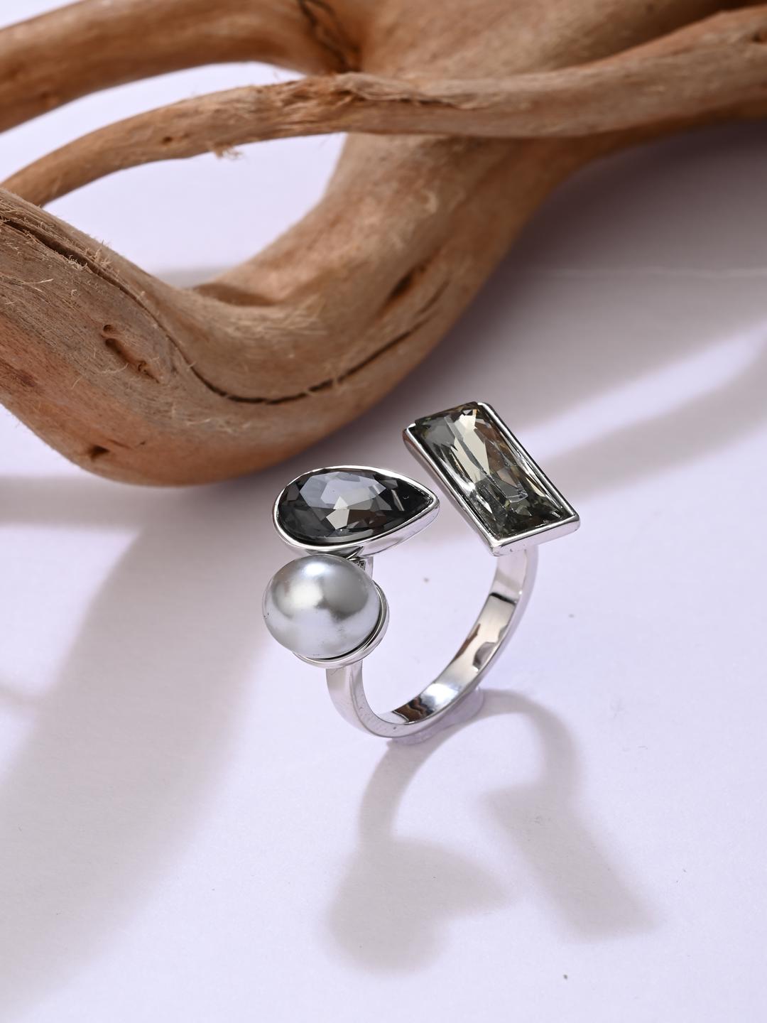 Monochrome Trio Ring - Reenisaa