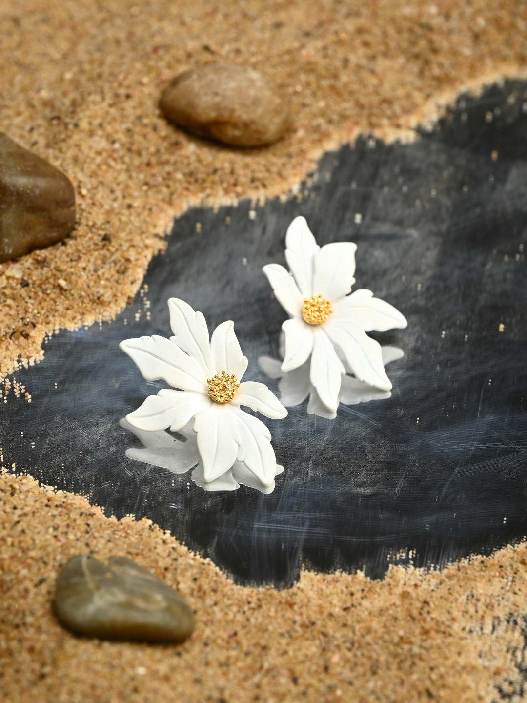 Floral Bloom Stud Earrings - Reenisaa
