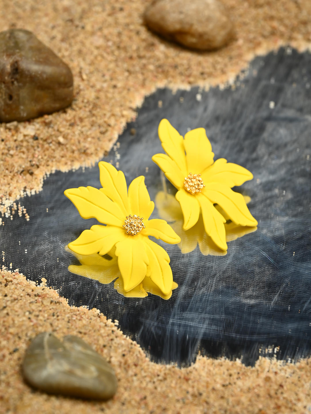 Floral Bloom Stud Earrings - Reenisaa