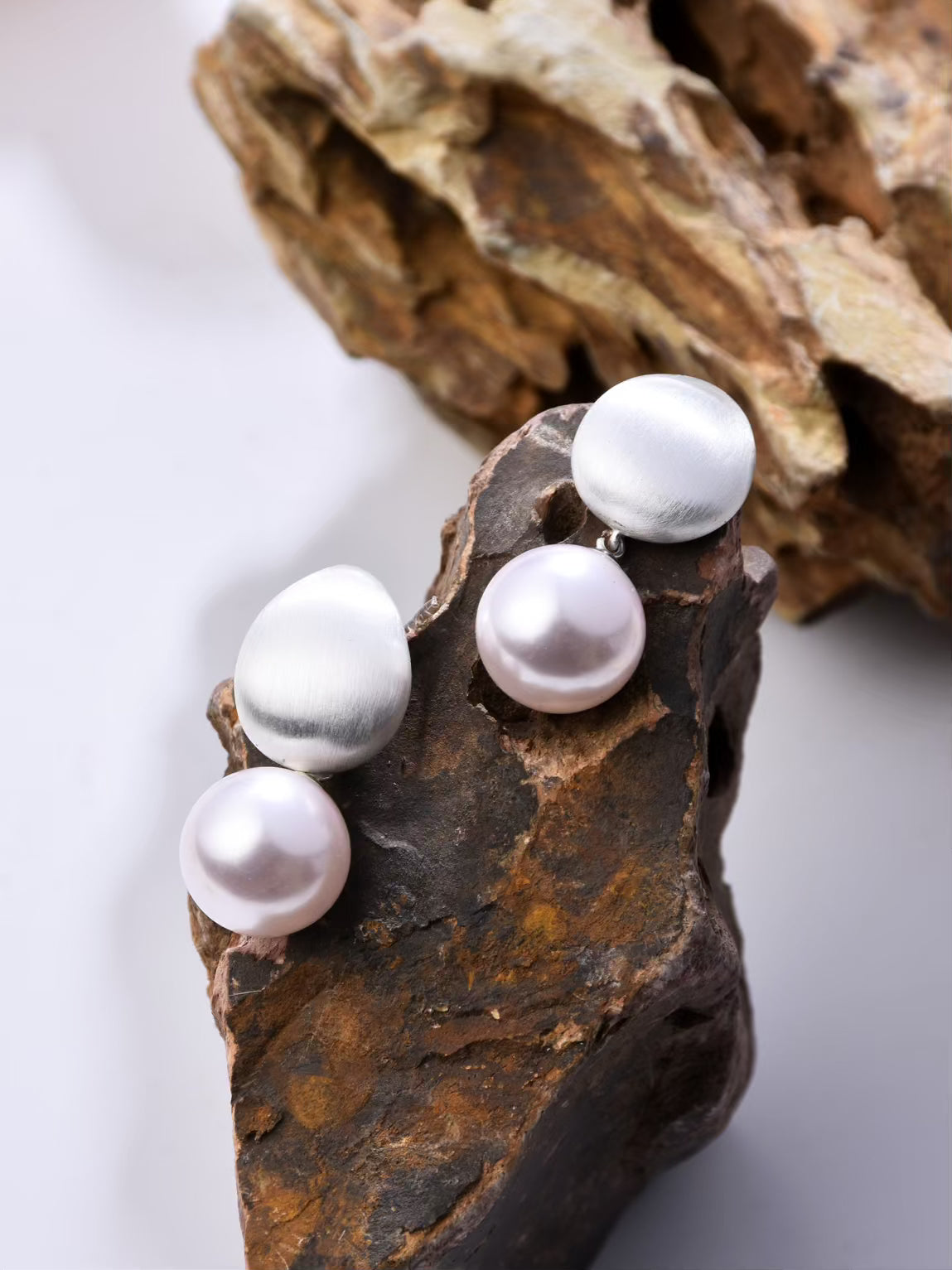 White Pearl Drop Earring - Reenisaa