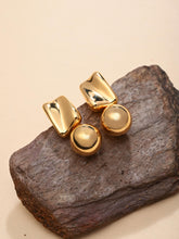 18k Gold Plated Stud Earring