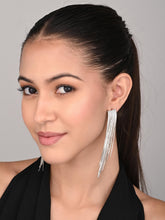 Metallic Flow Fringe Drops