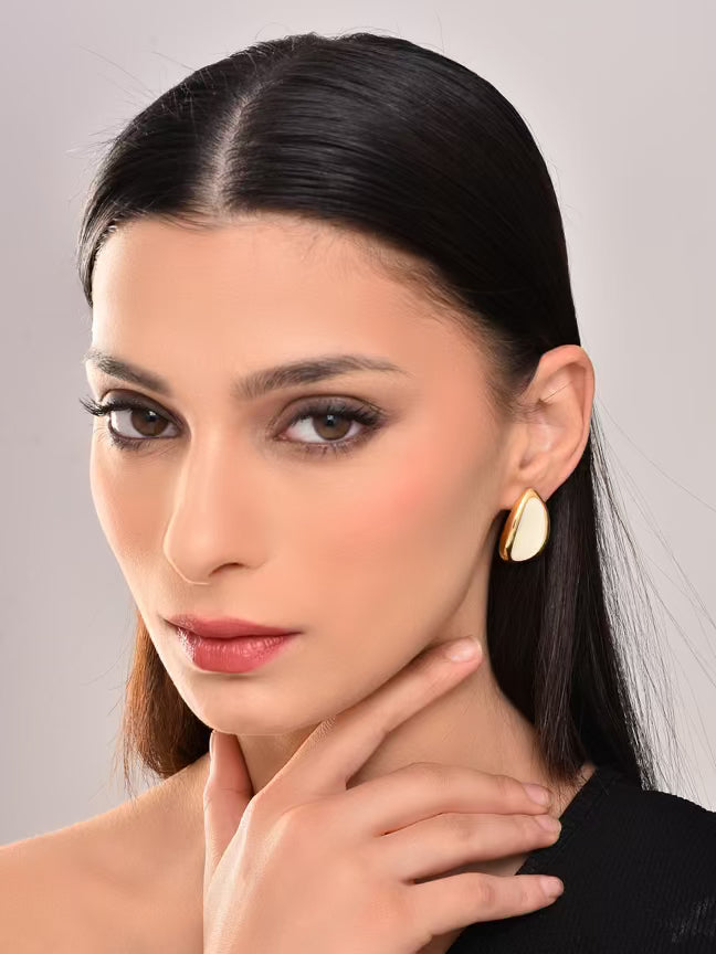 Pearl White Stud Earring - Reenisaa