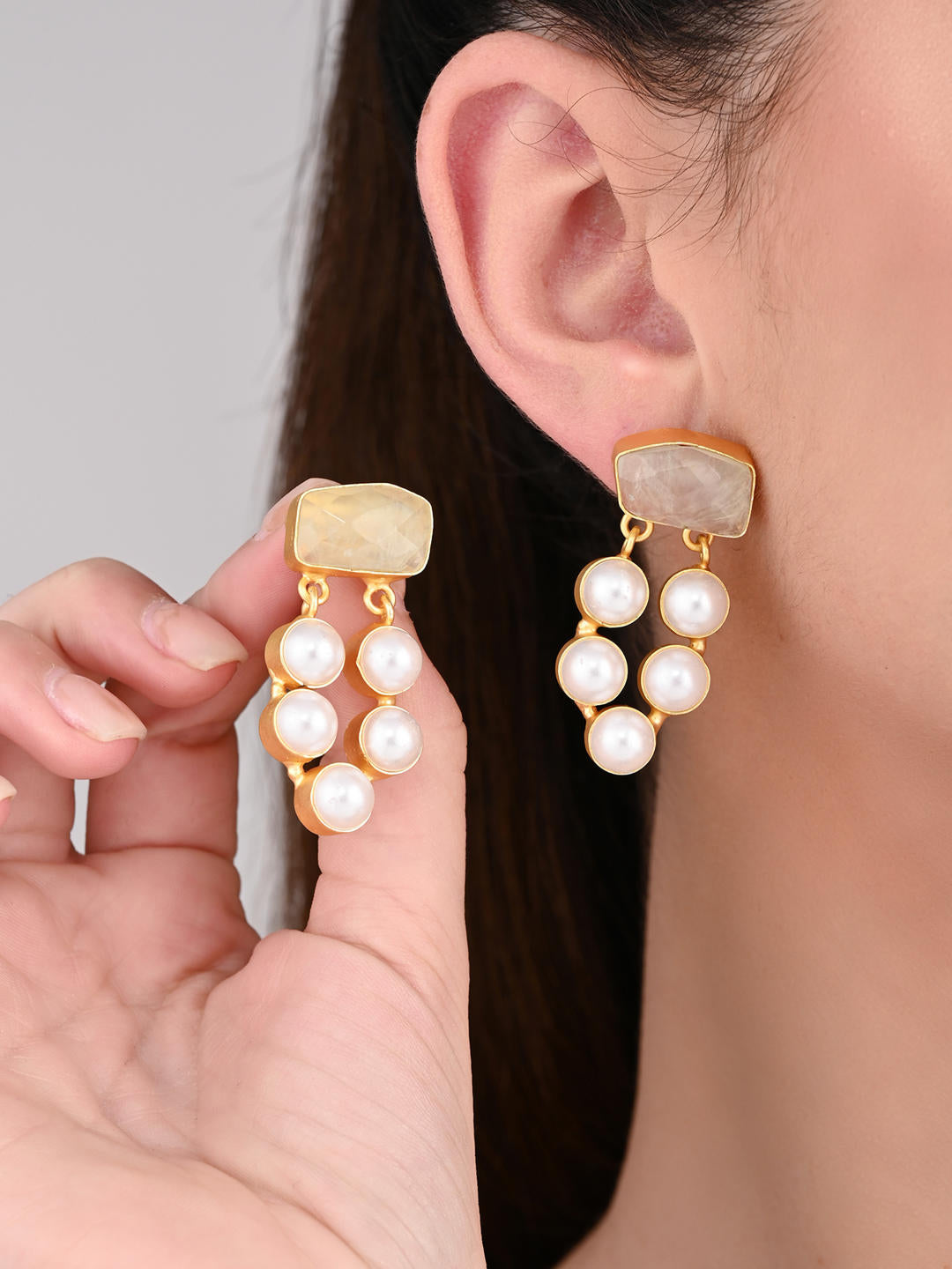Multi-Pearl Cluster Earrings - Reenisaa
