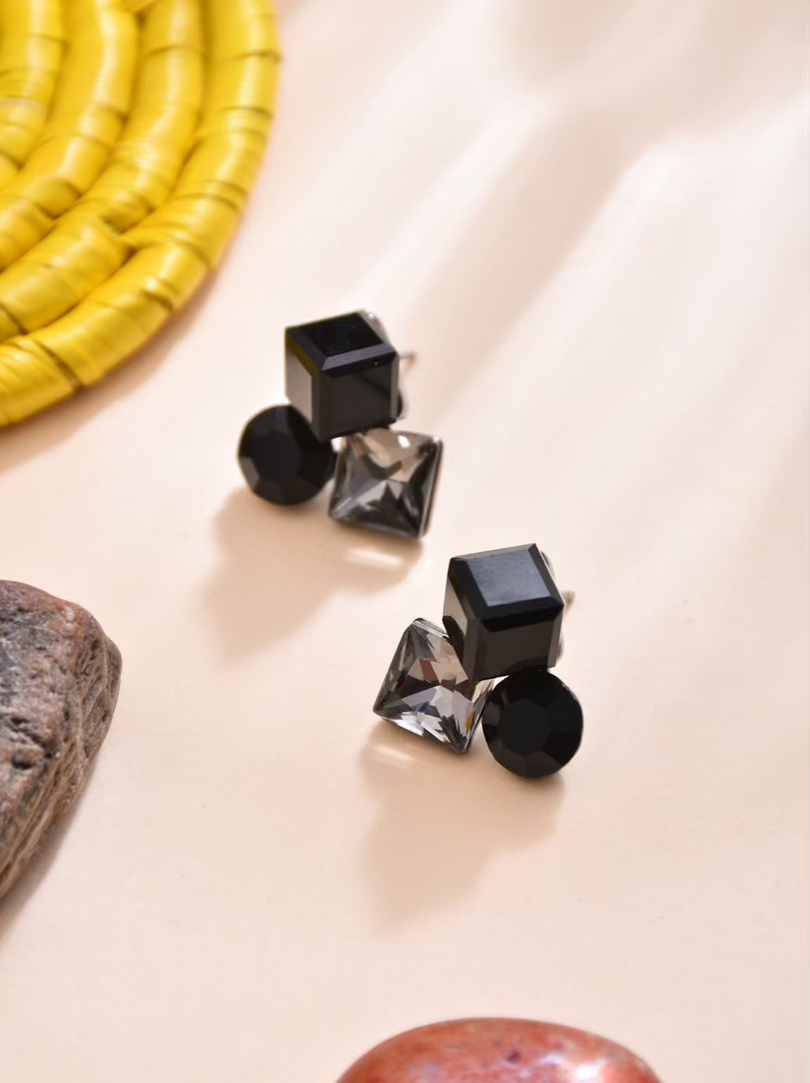 Black Crystal Stud Earring - Reenisaa