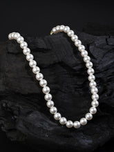 Luna Pearl Classic Necklace