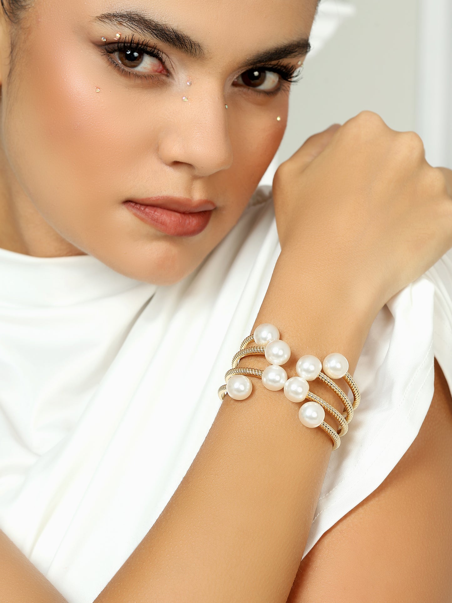 Gold Pearl Openable Bangle