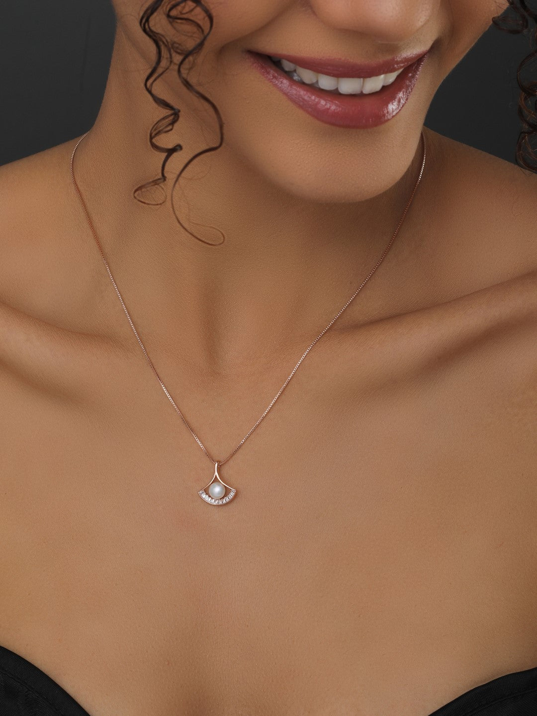 Pearl & Diamond Pendant Necklace