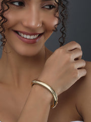 Gold Plain bangle can be used for stacking