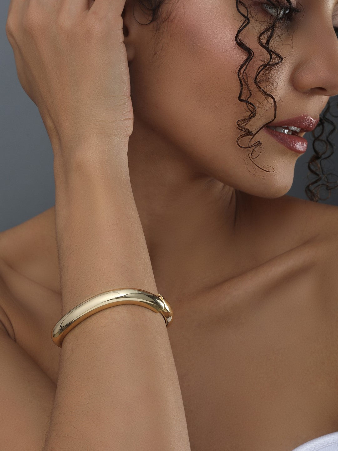 Gold Plain Bangle