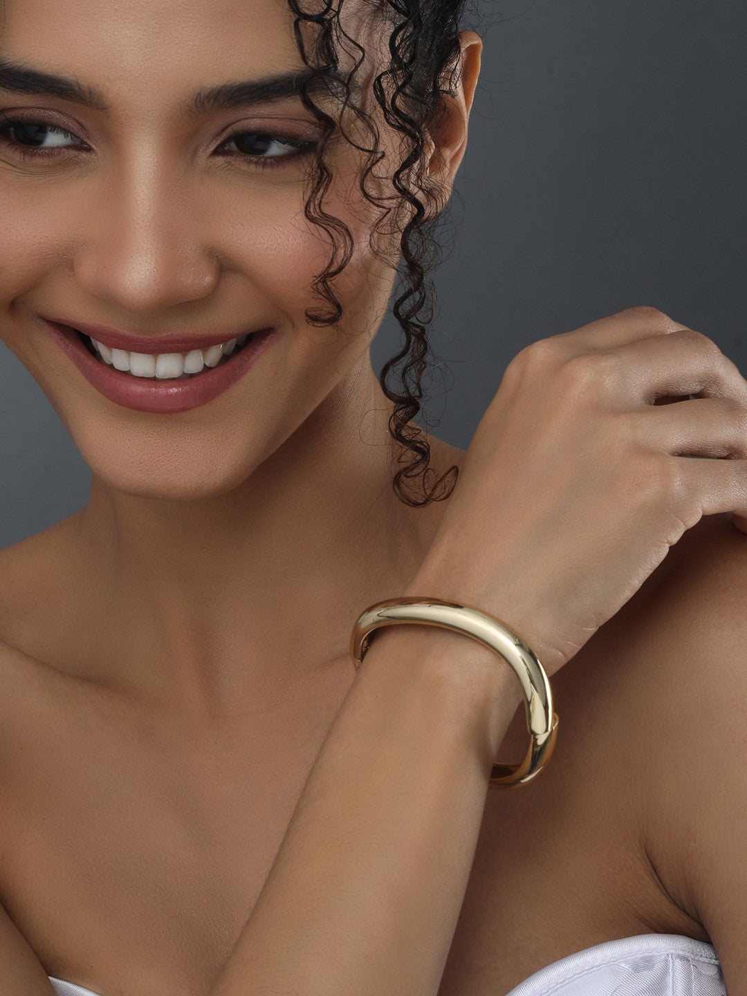 Gold Plain Bangle
