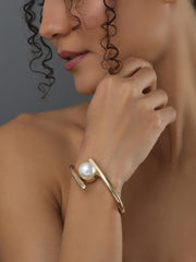 Pearl Gold Bangle
