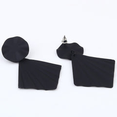 Black Petal Pop Fan Earrings