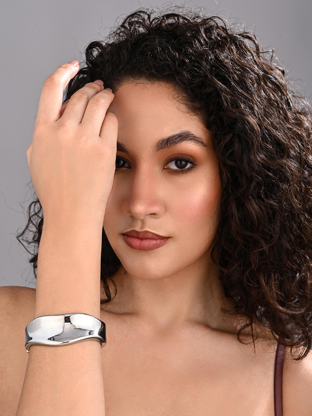 Molten Wave Sculpt Bangle – Silver