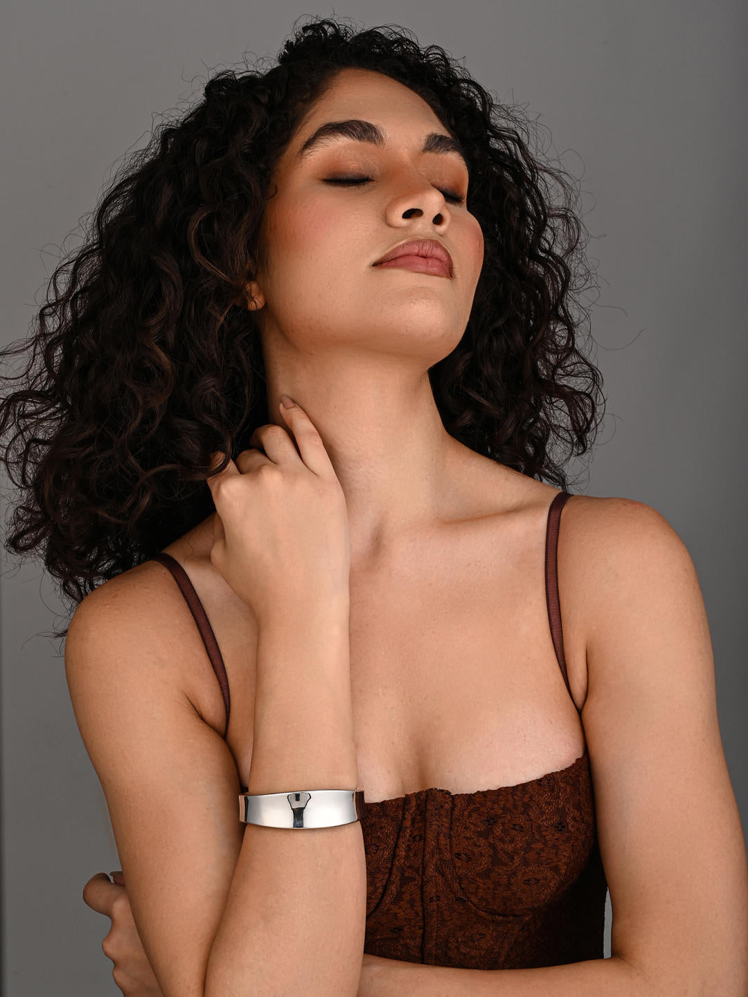Regal Aura Classic Band – Silver
