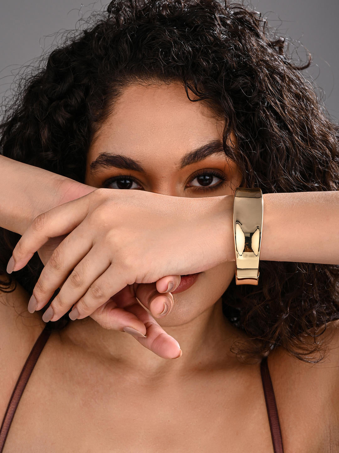 Regal Aura Classic Band – Gold