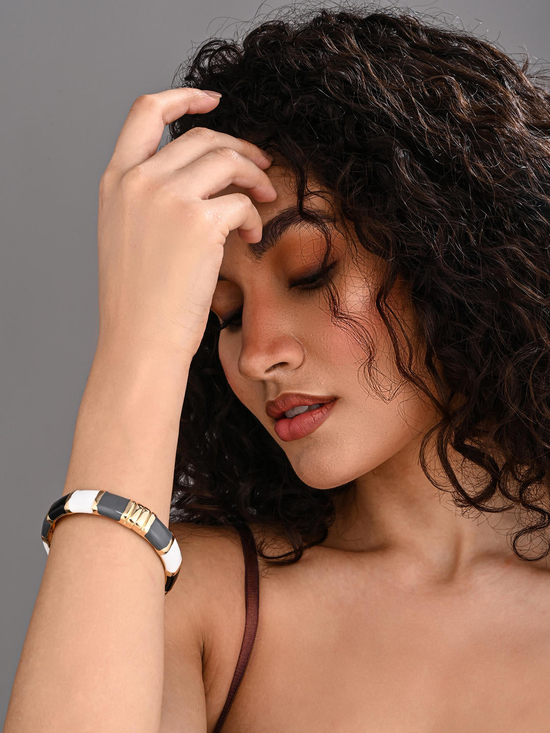 Enamel Voyage Colorblock Bangle – Black & White