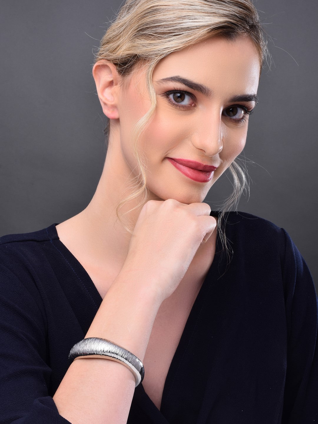 Brushed Stripe Silver bangle