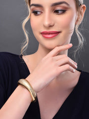 Brushed Adjustable Stripe gold bangle