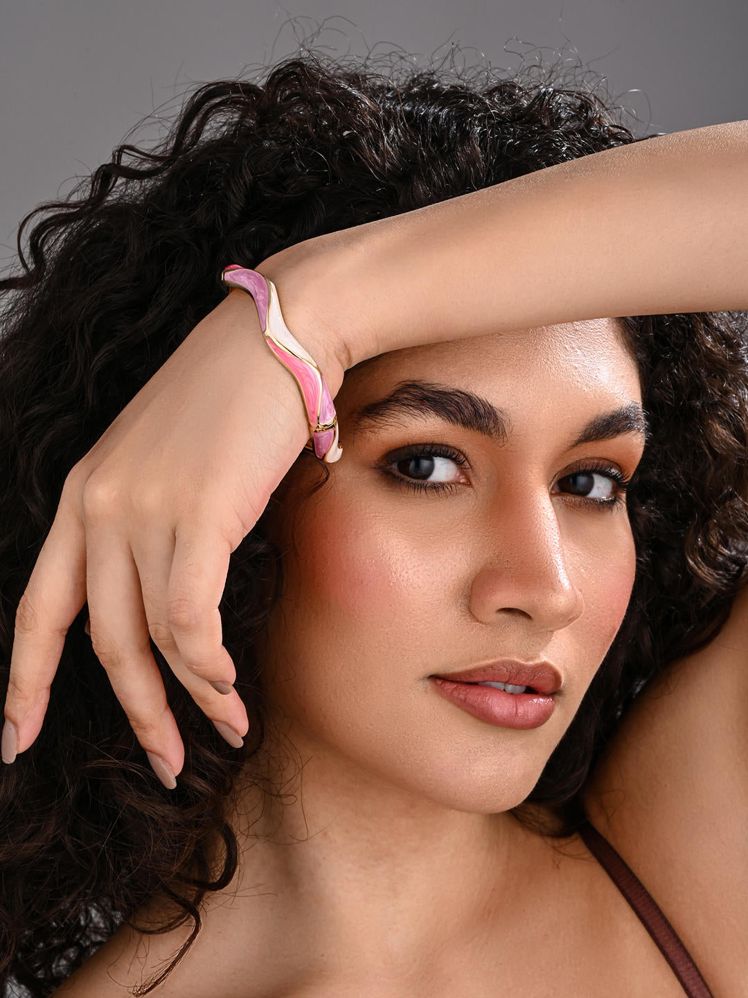 Enamel Ripple Wave Bangle – Pink