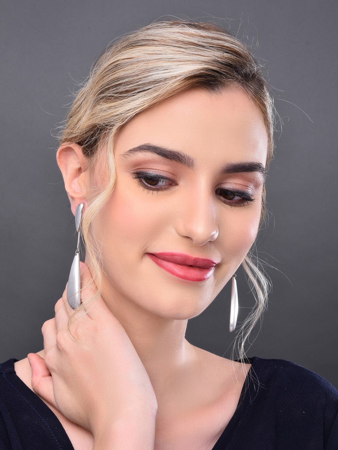 Elegant Tassel Silver Earring