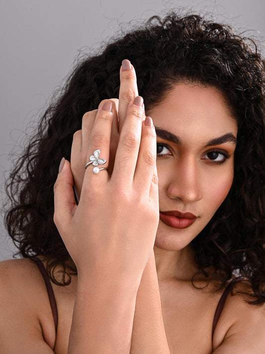 Butterfly Grace Pearl Ring in Silver - Reenisaa