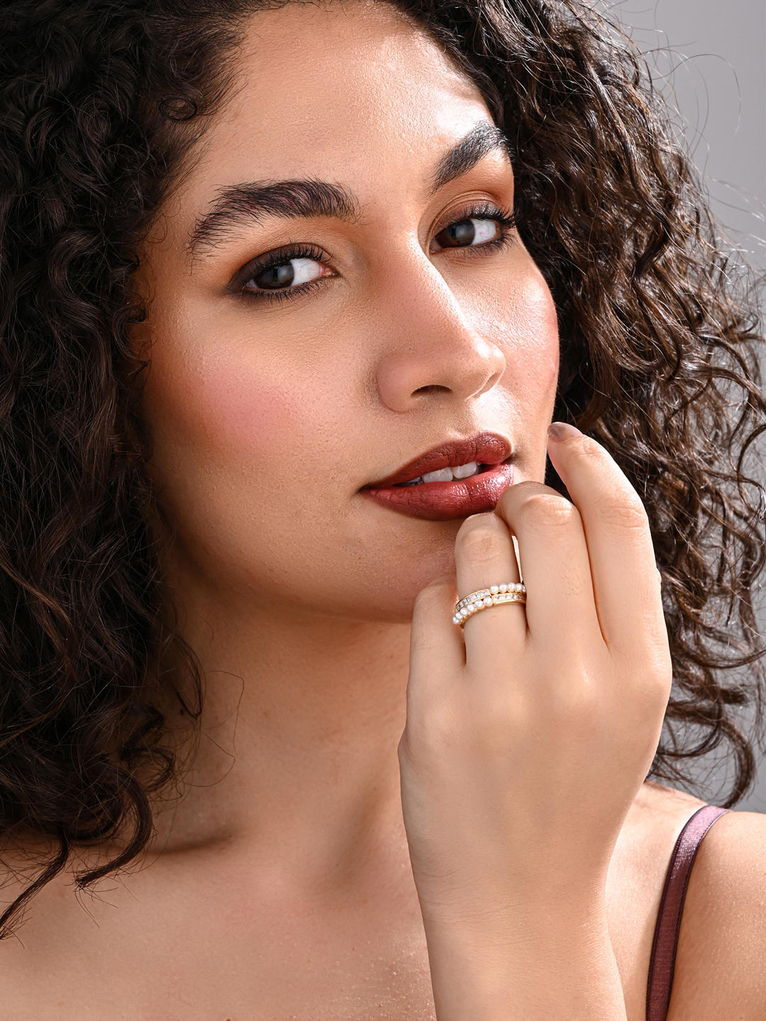 Golden Pearl Crest Adjustable Ring