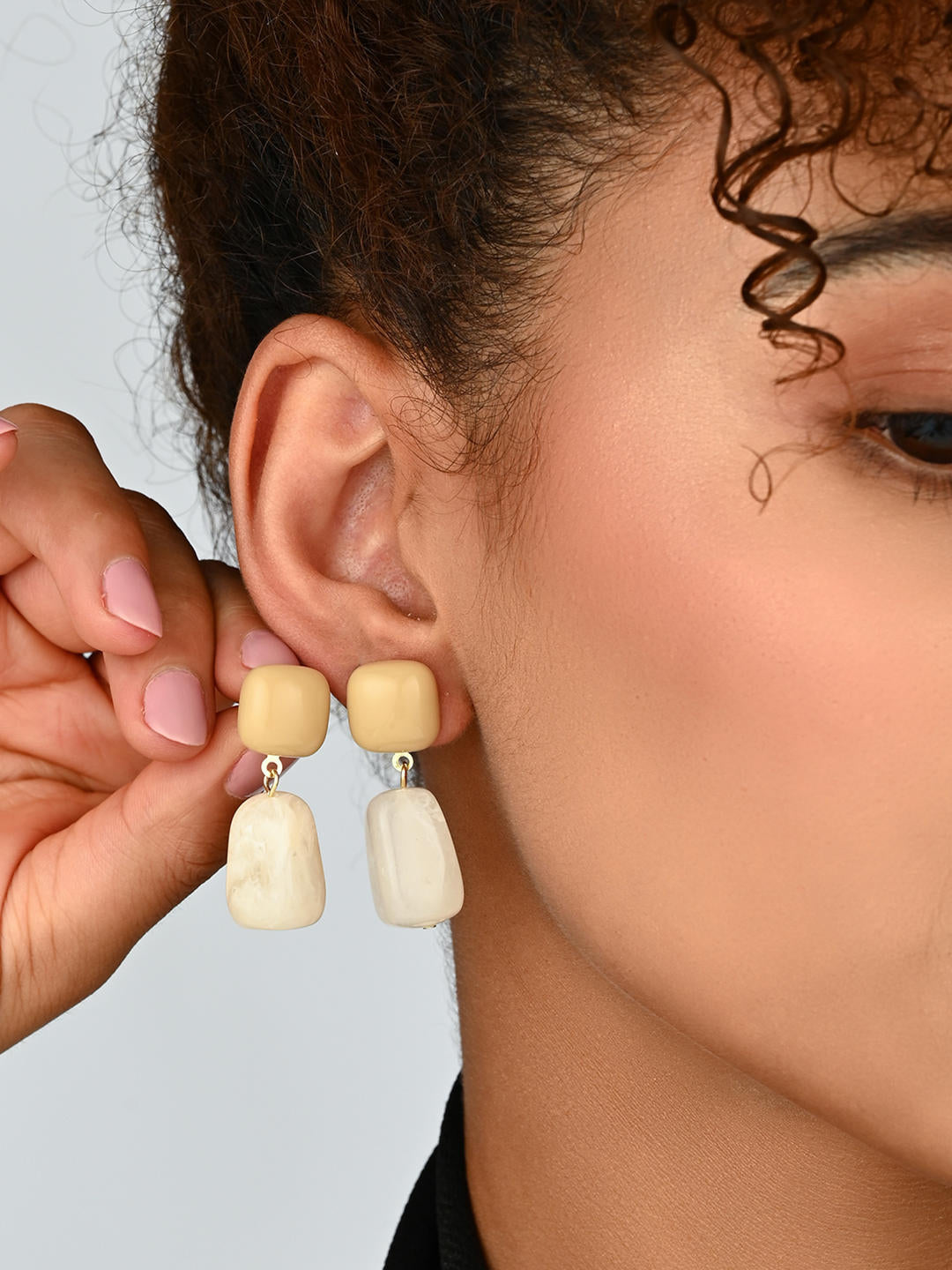 Sandstone Mist Drop Earring