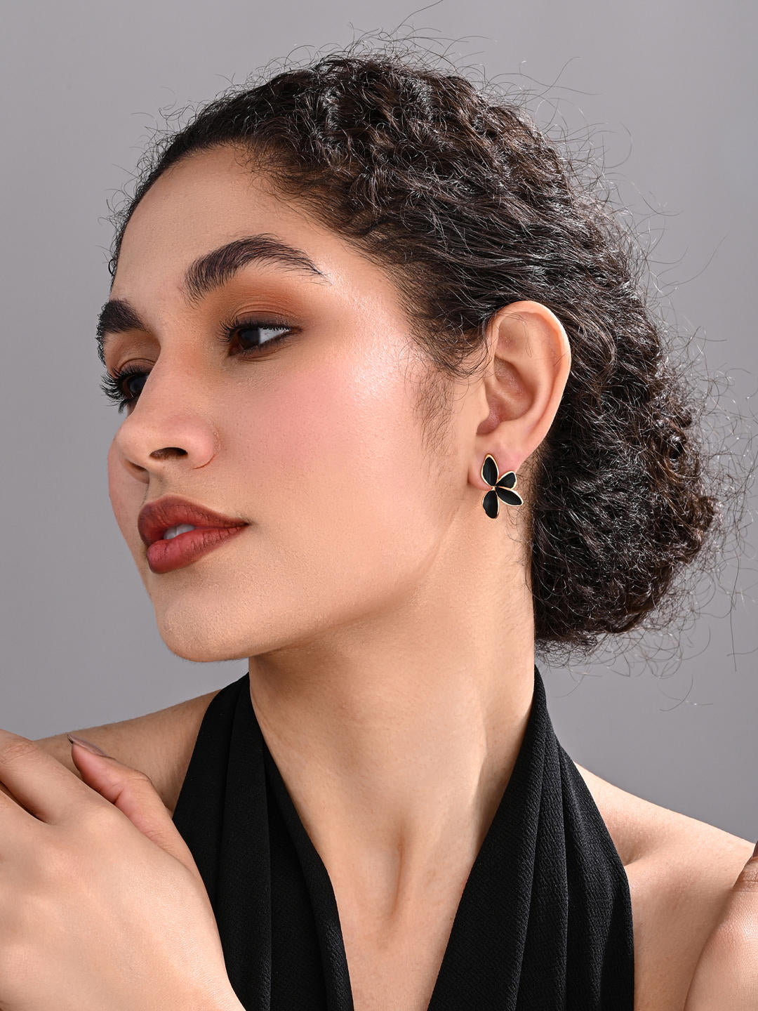 Classic Black Petal Stud Earrings