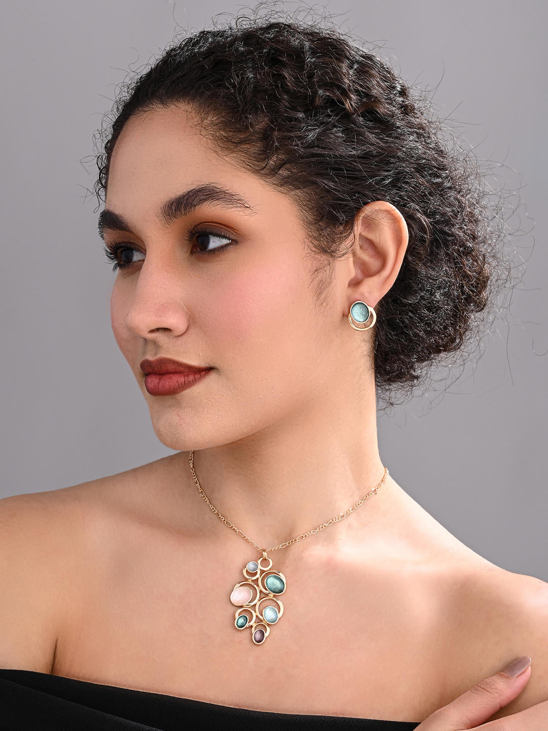 Serene Symphony Necklace Set