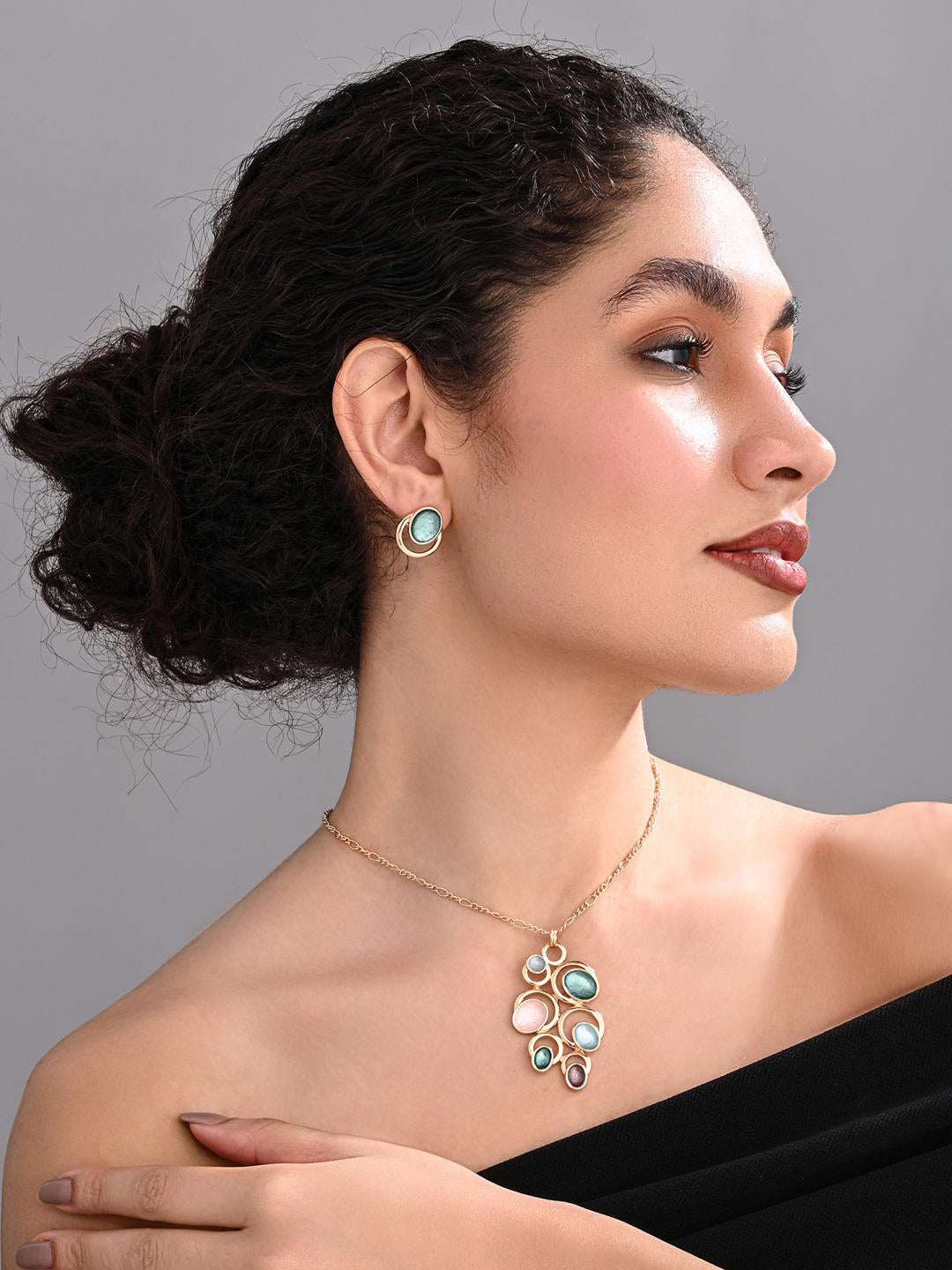 Serene Symphony Necklace Set