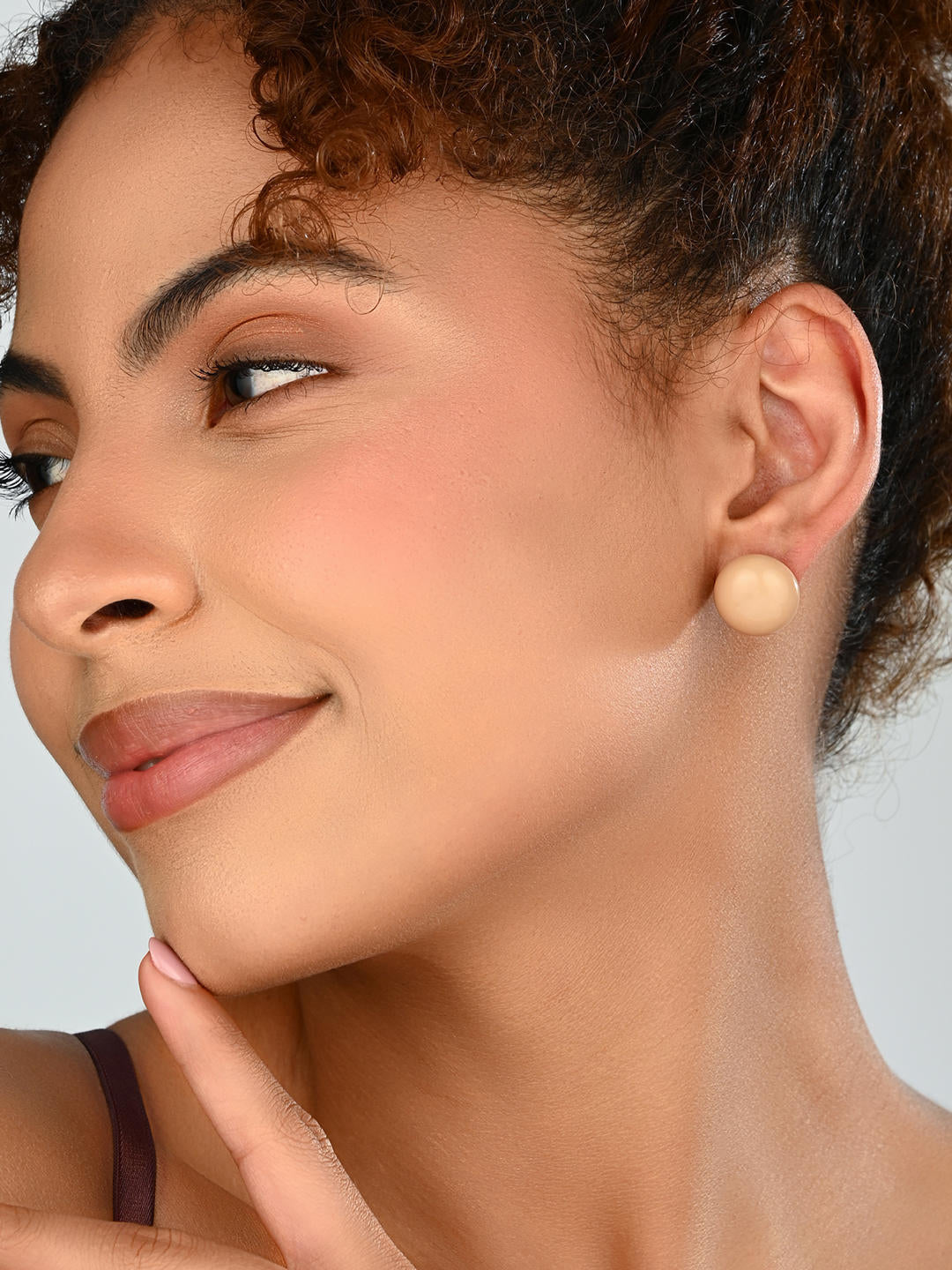 Nude Glow Stud Earrings