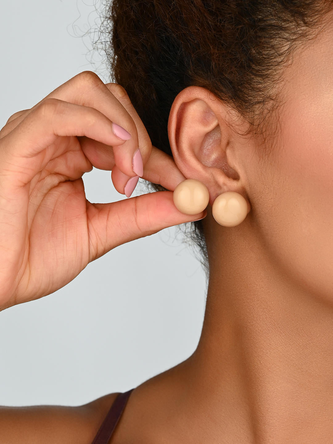 Nude Glow Stud Earrings