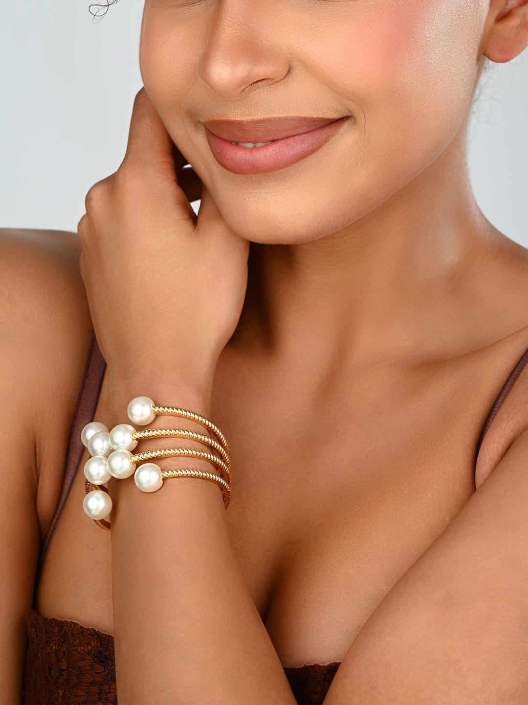 Gold Pearl Openable Bangle
