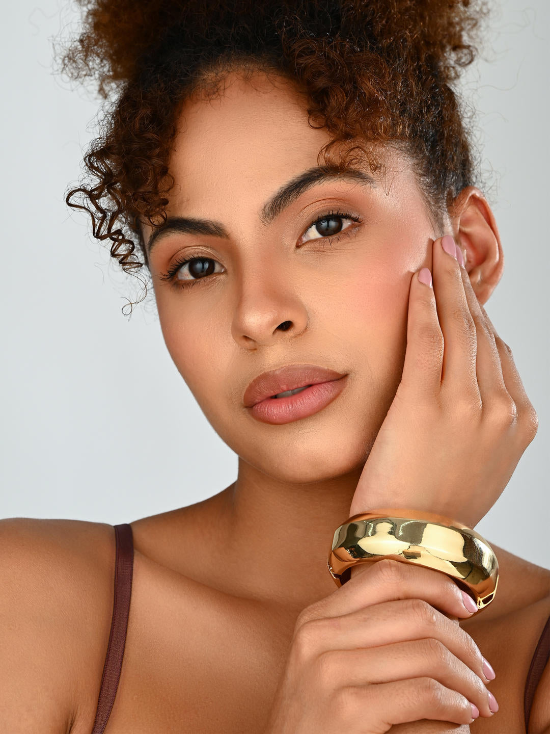 Modern Chunky Gold Fashion Bangle