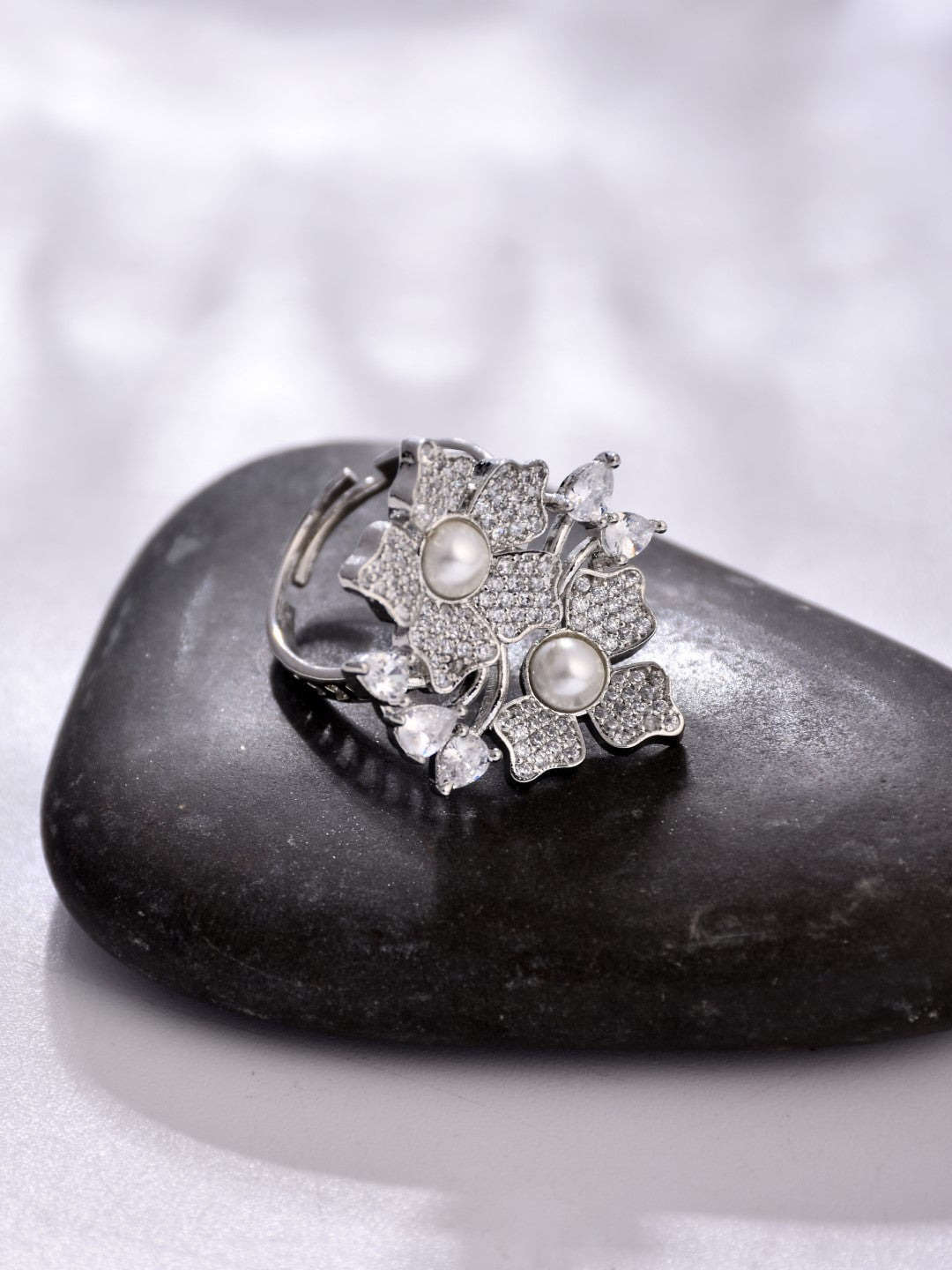 Moissanite Polki Embellished Kundan Ring