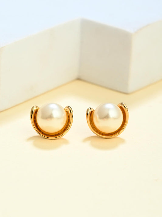 Halo Pearl Earrings